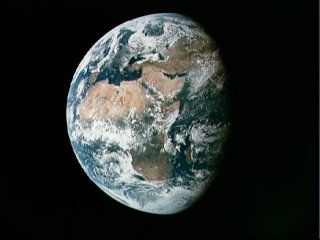 Earth.jpg (13813 bytes)